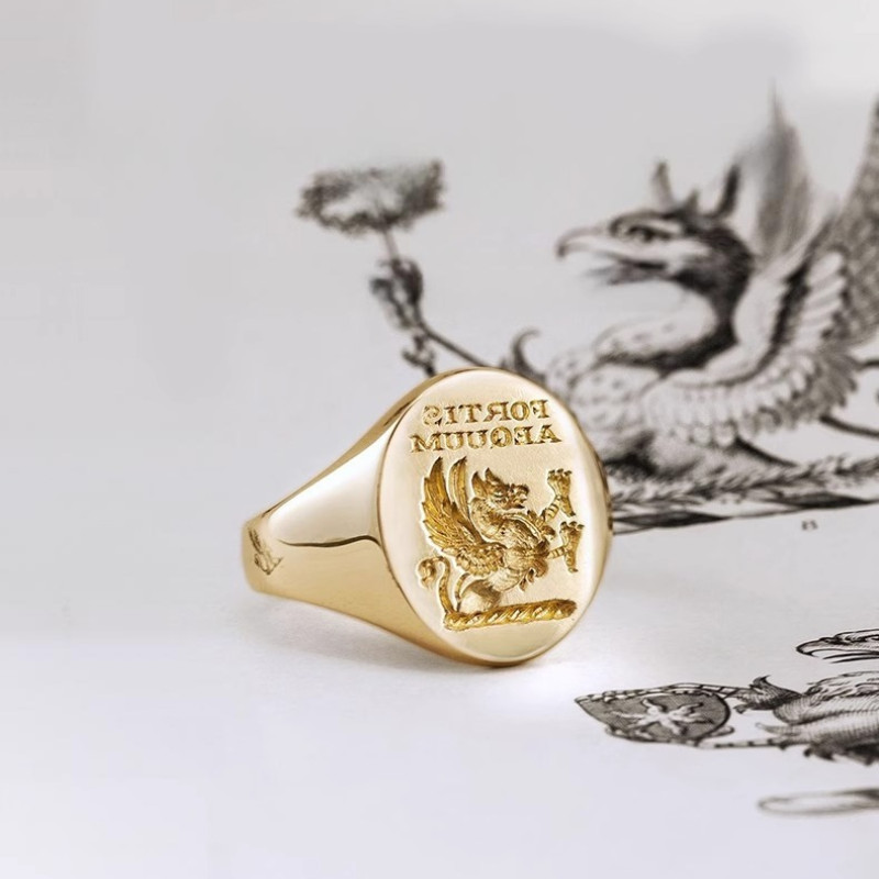Personalised family crest signet ring product image