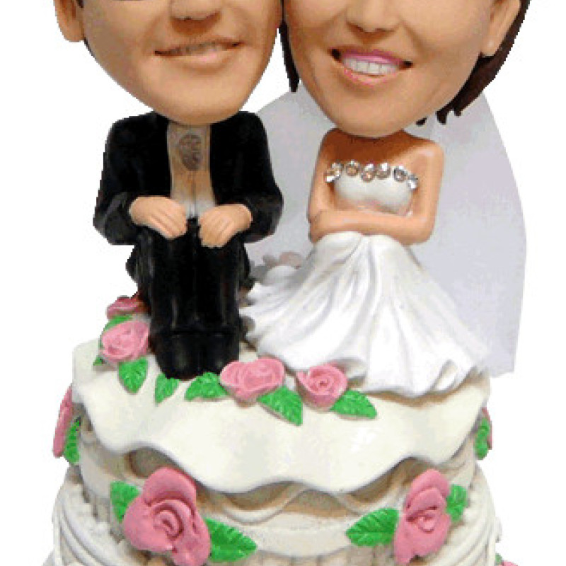 Cake Couple Figurine Couple figurine with cake