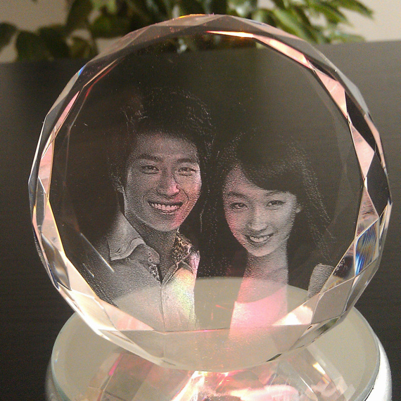 3D Crystal Image Engraving Couple Couple photo engraved in a 3D crystal