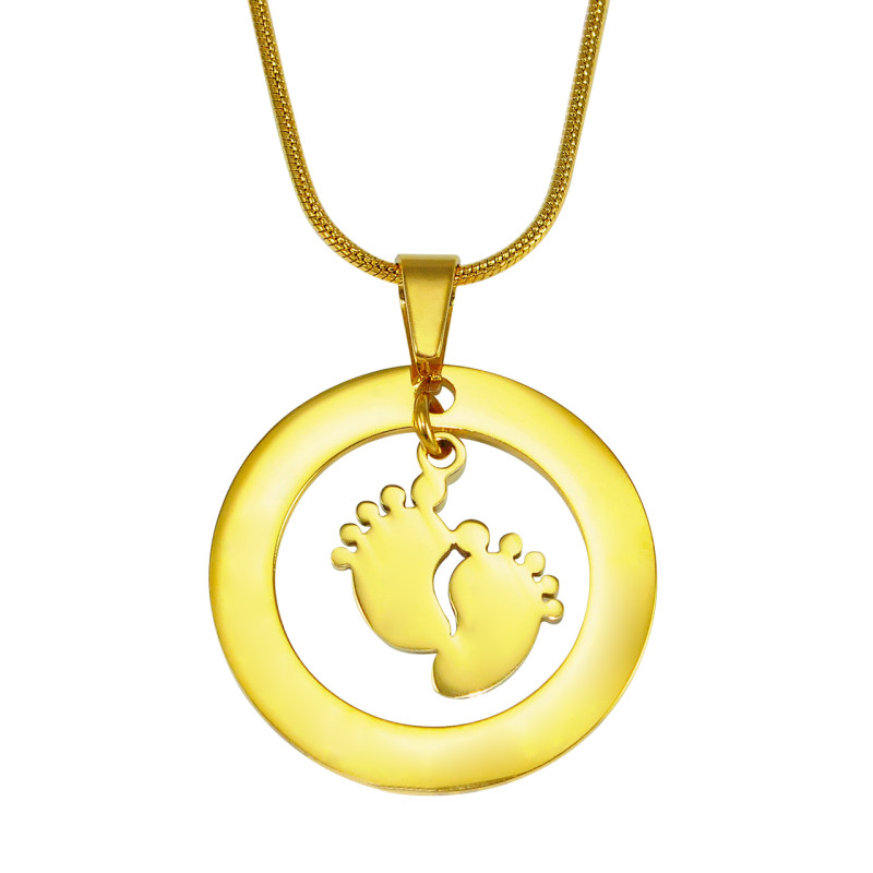 Close view of the personalised single feet necklace