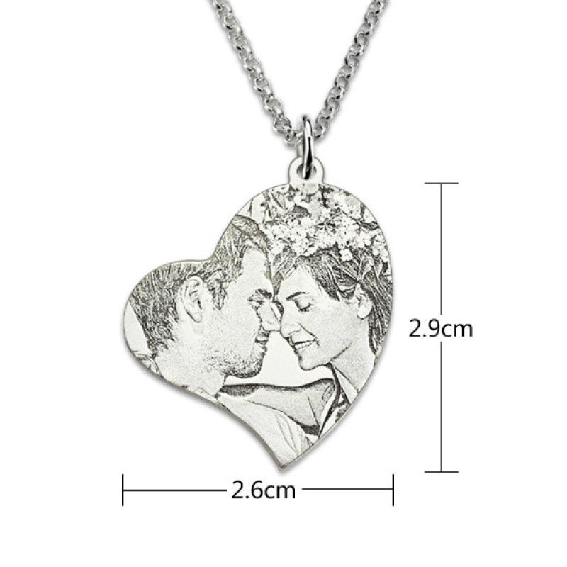 Heart-Shaped Engraved Photo Necklace Heart-shaped engraved photo necklace pendant