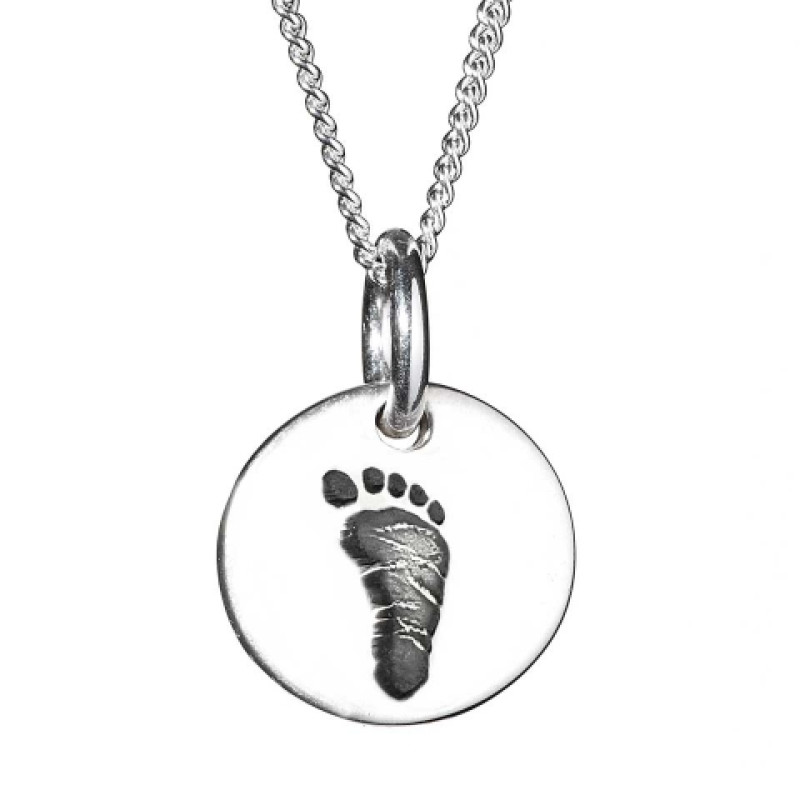 Round Charm Pendant Necklace Round charm pendant necklace