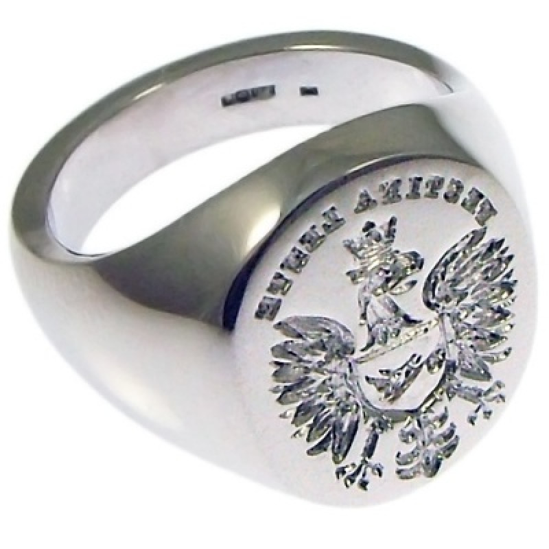 Personalised family crest signet ring product image