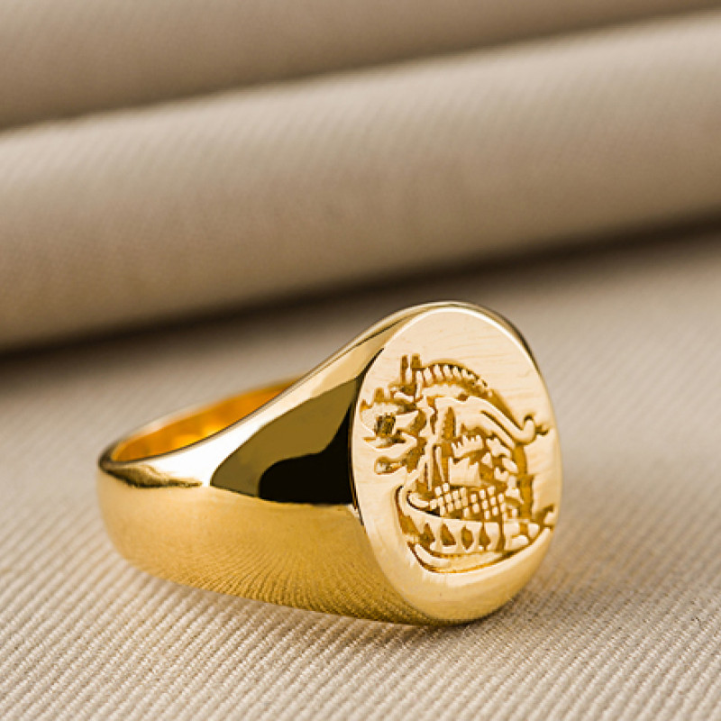 Personalised family crest signet ring product image