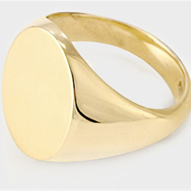 Custom family crest signet ring for engraved coat of arms design