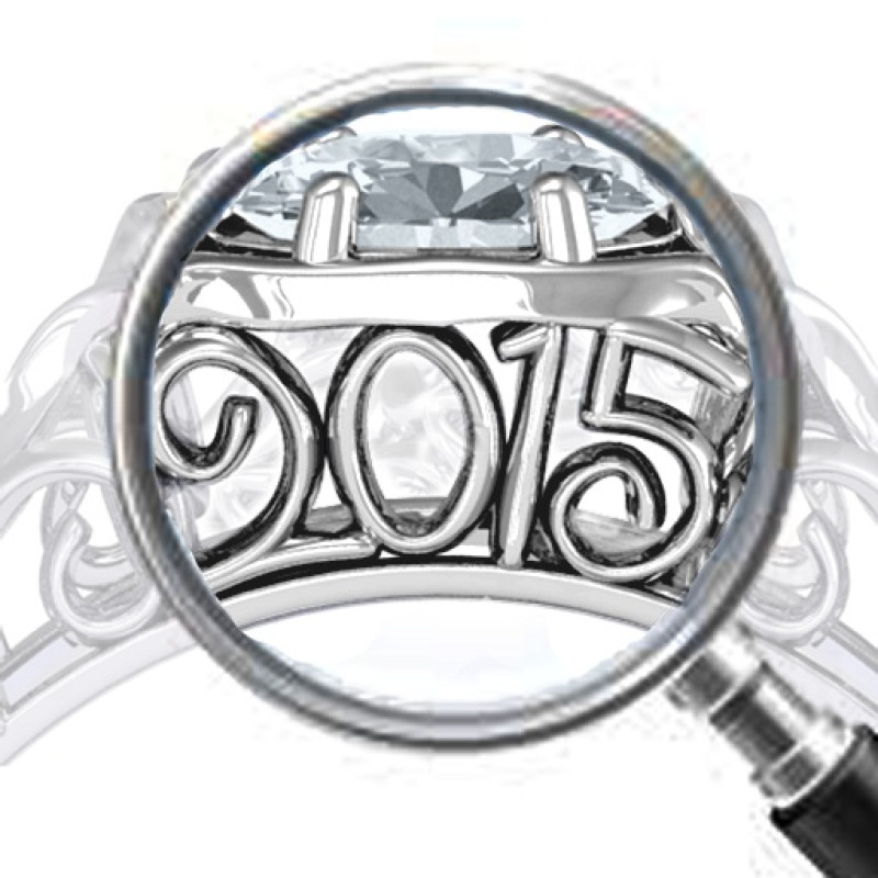 Personalized vintage graduation ring with a cursive 2015 cutout and oval centre stone