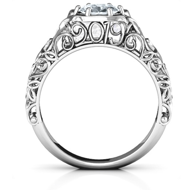 2019 vintage graduation ring with oval stone