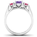 3-Stone Graduated Ring Graduated ring with three round stones