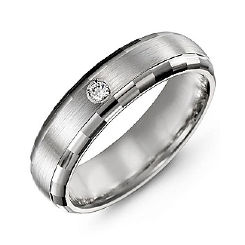 Brushed men's gemstone ring with baguette-cut edges