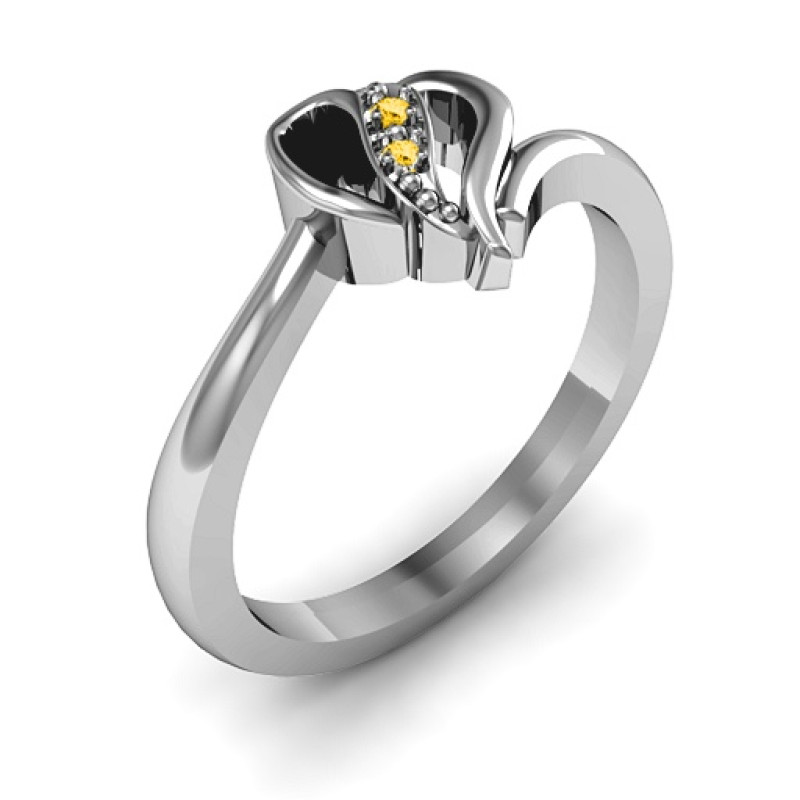Centre Weave Fashion Heart Ring product detail view