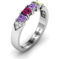 Classic customisable princess-cut ring with side accent stones