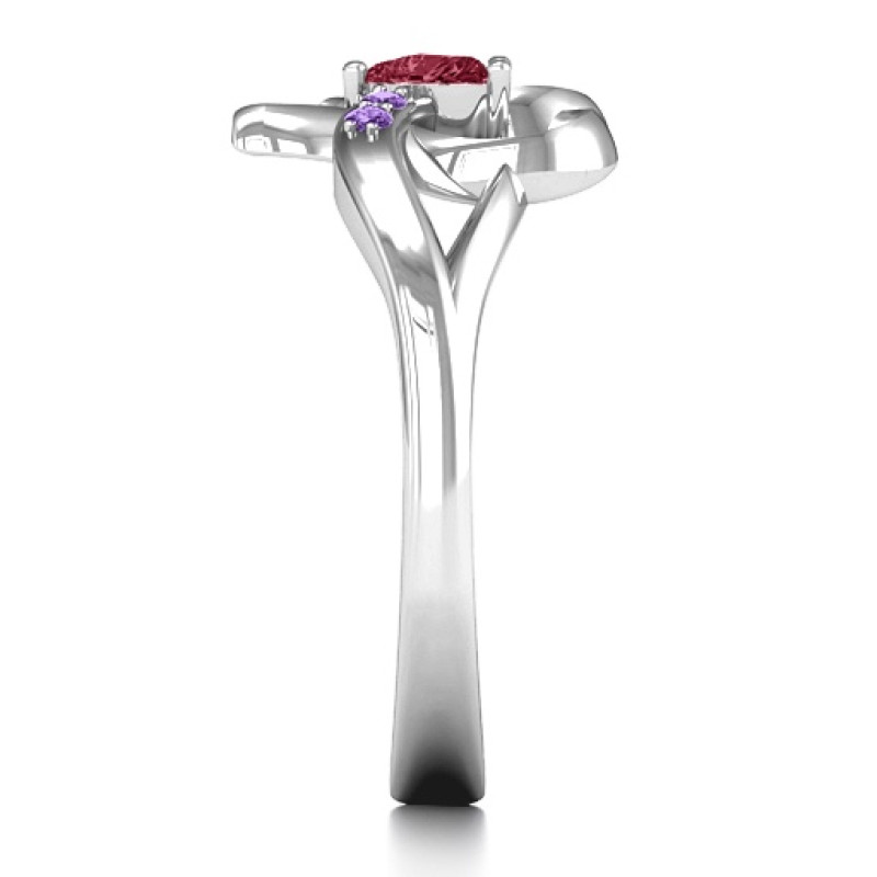 Endless Romance Engravable Heart Ring - Side View Endless Romance engravable heart and infinity ring side view