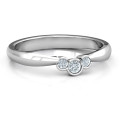 Selena Band Ring with a three-stone setting
