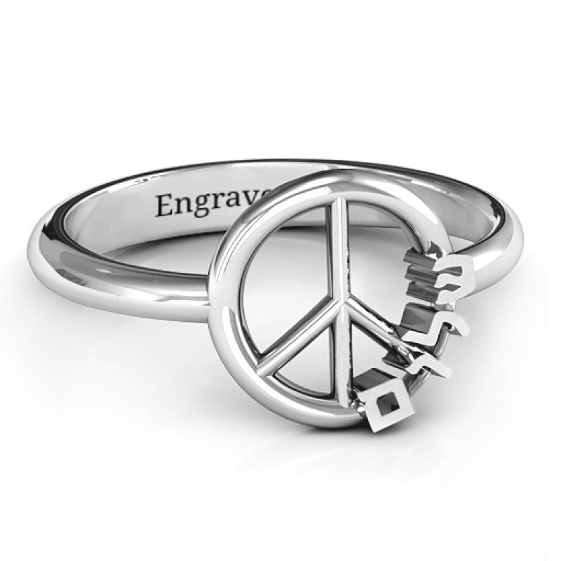 Shalom Peace Ring with three-dimensional Hebrew lettering for peace