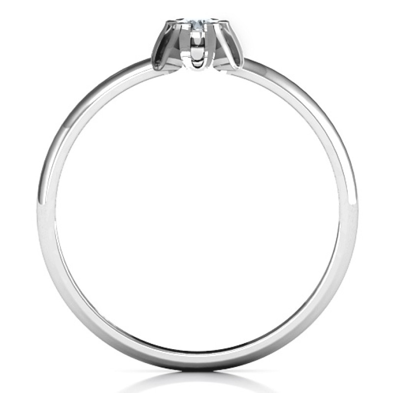 Scalloped setting solitaire gemstone ring