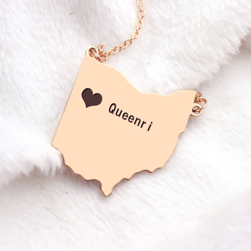 Ohio state map necklace with personalised name detail