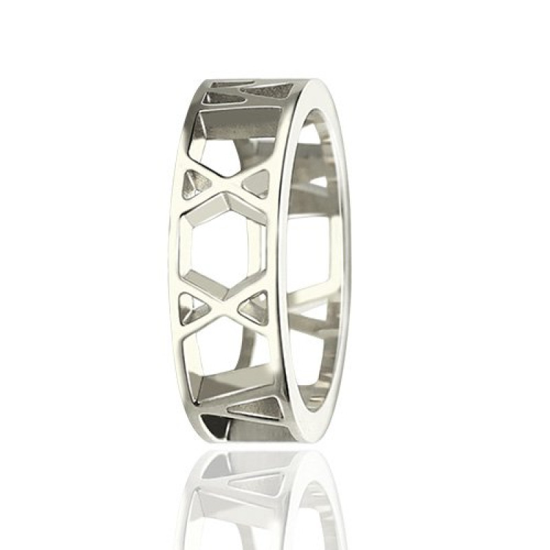 Personalised Roman numeral open ring detail