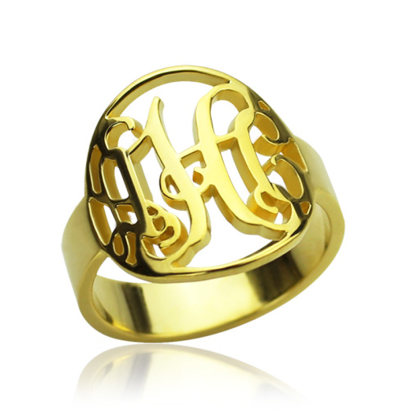 Custom circle cut-out monogrammed ring detail