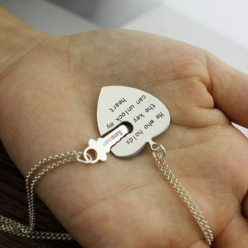 Key and Heart Couple Necklace Set - Gallery View 2 Key and heart necklace set for a couple, gallery view 2