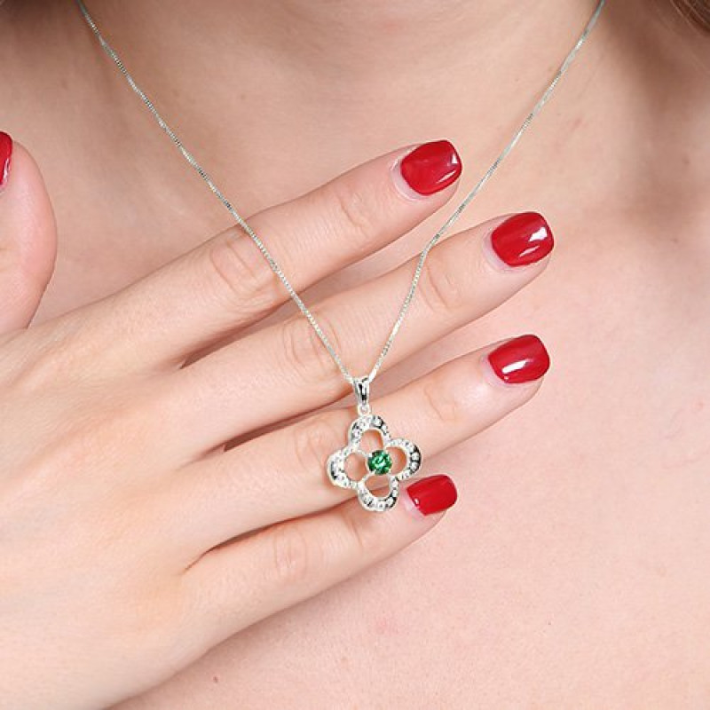 Four-Leaf Clover Birthstone Necklace Detail Four-leaf clover birthstone necklace detail view