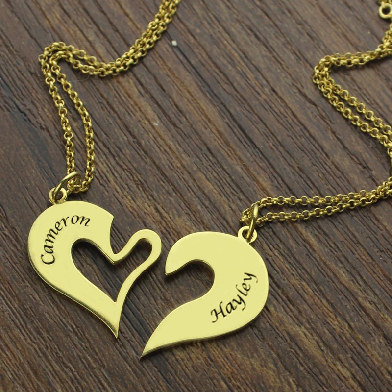 Double Name Heart Necklace Detail Double name heart necklace set detail