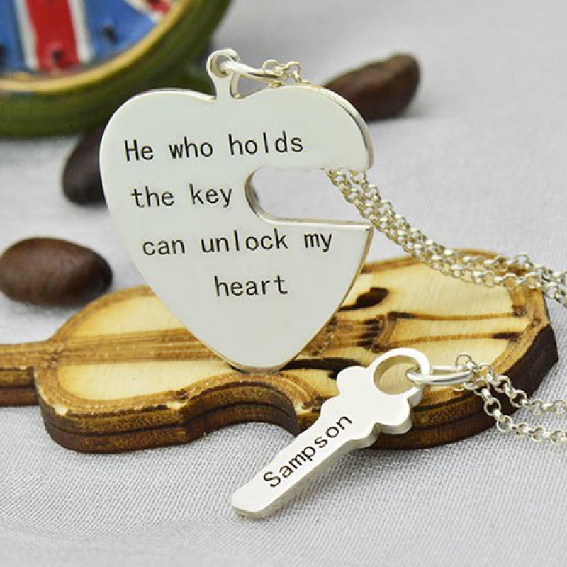 Key and Heart Couple Necklace Set - Gallery View 3 Key and heart necklace set for a couple, gallery view 3