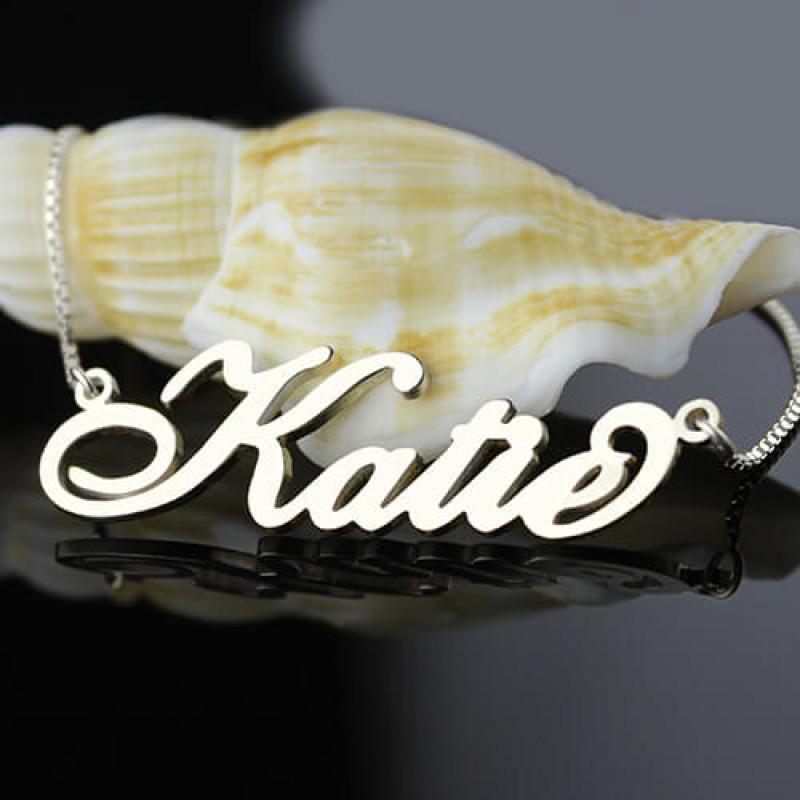 Personalised Carrie nameplate necklace product image