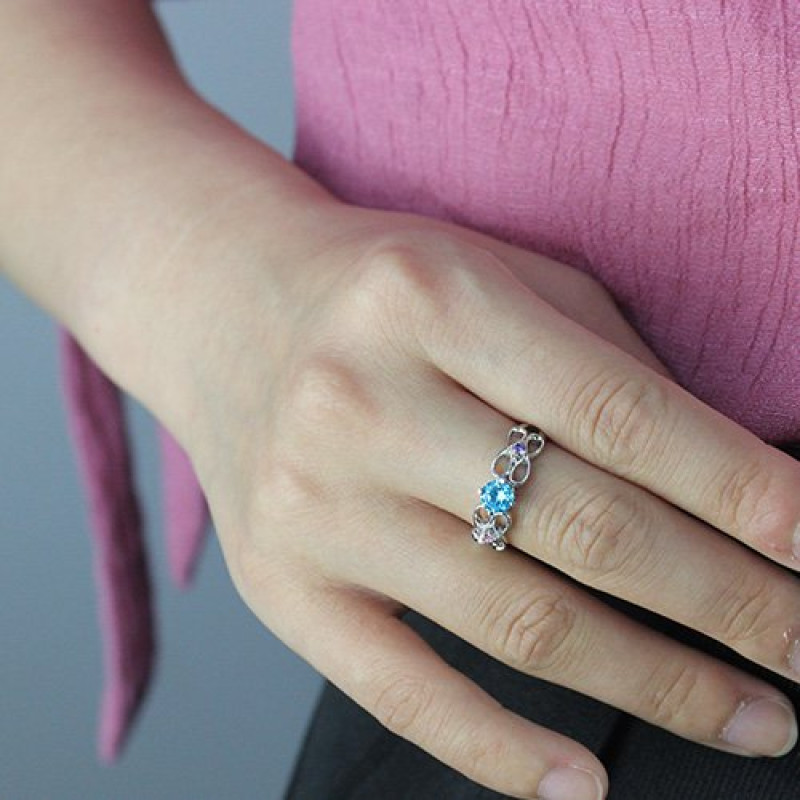 Customised Infinity Promise Ring Product View Customised infinity promise ring with name and birthstone product view