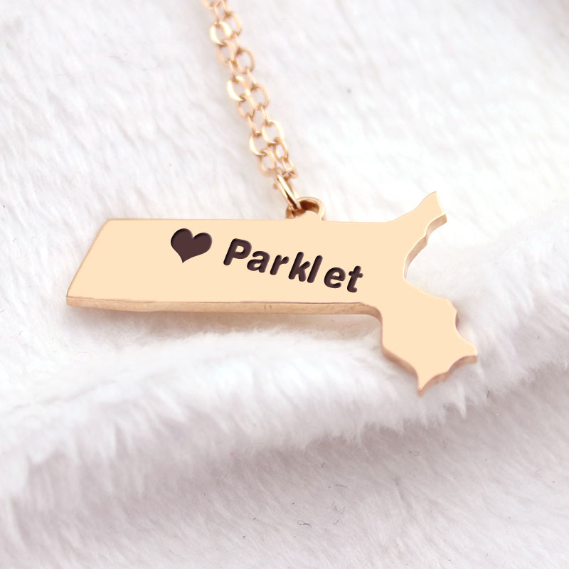 Massachusetts state-shaped personalised name necklace product image