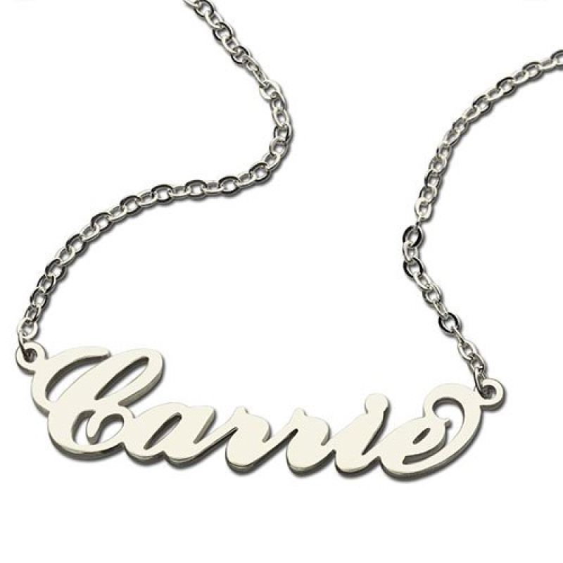 Personalised Carrie name necklace close-up