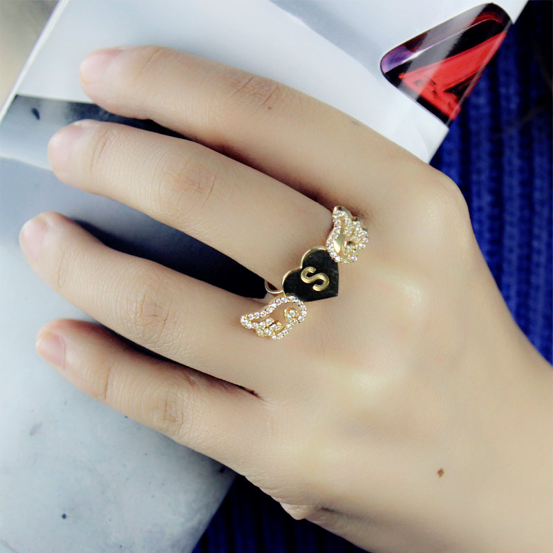 Angel wings heart ring product image
