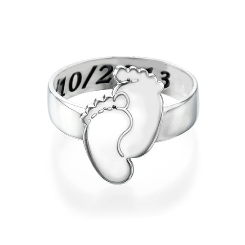 Engraved baby feet ring