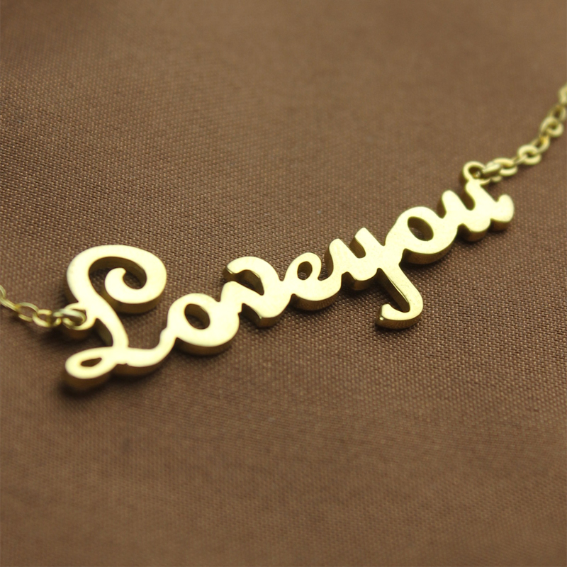 Gold necklace with a personalised name image