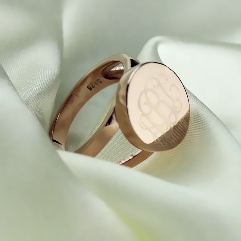 Round monogram rings image