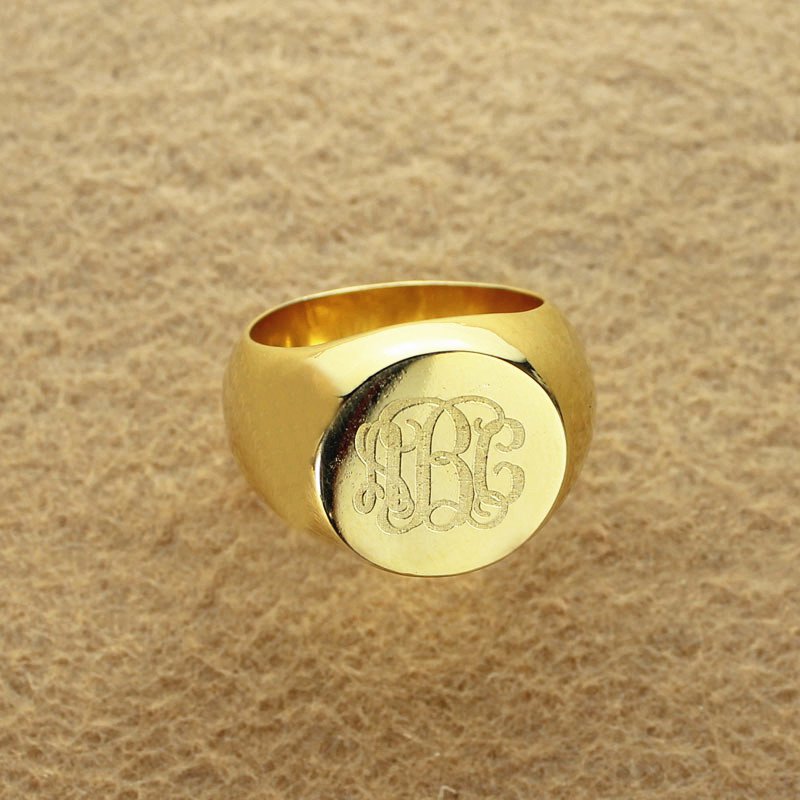 Engraved circle monogram signet ring product image