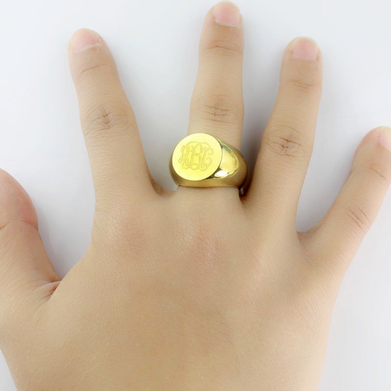 Engraved circle monogram signet ring product image