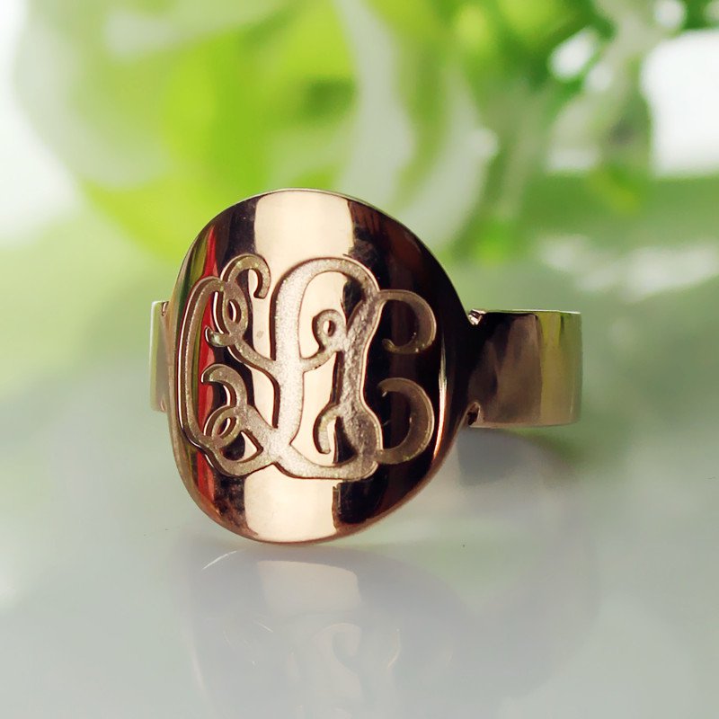 Initial jewellery image