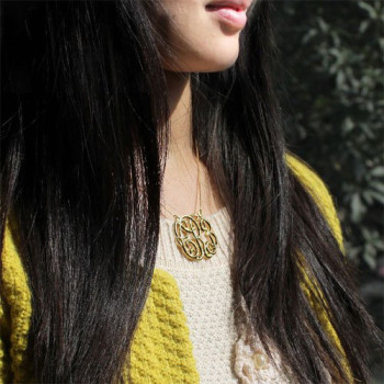 Celebrity Cube Premium Monogram Necklace Gifts 18ct Gold Plated Celebrity Cube Premium Monogram Necklace Gifts 18ct Gold Plated