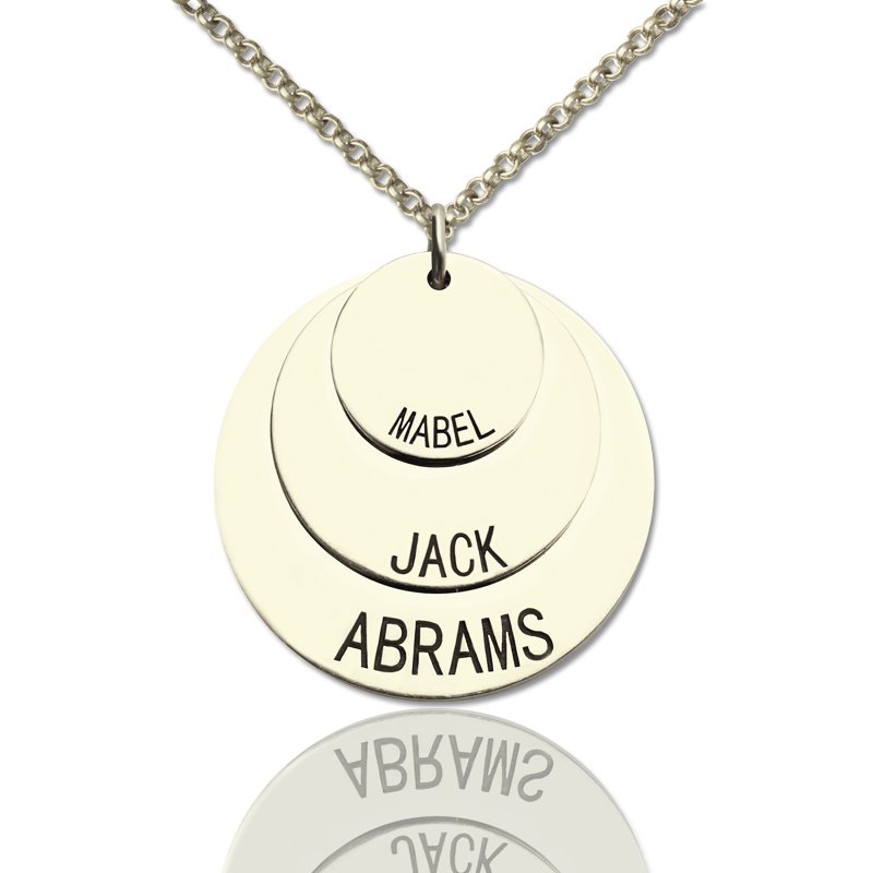 Personalised three-disc necklace with engraved names for mums