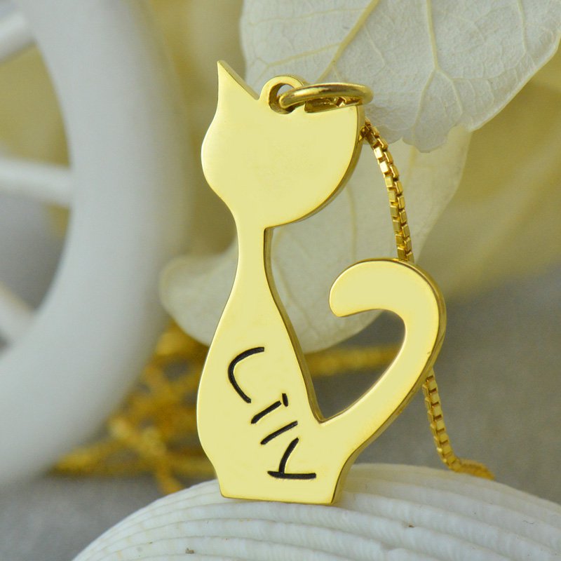 Custom cat name pendant necklace detail