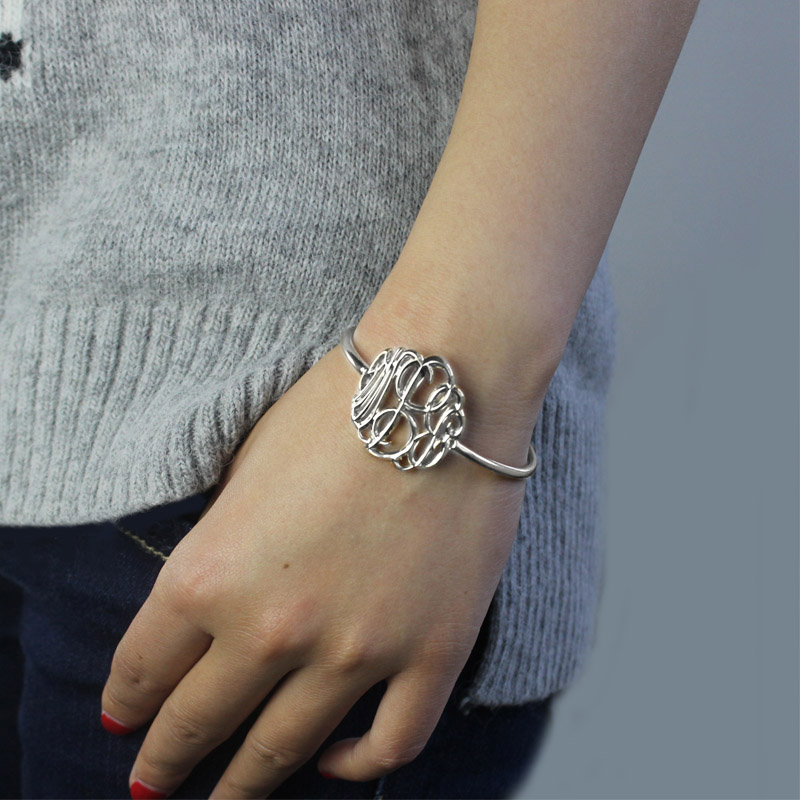 Personalised monogram bangle bracelet detail view