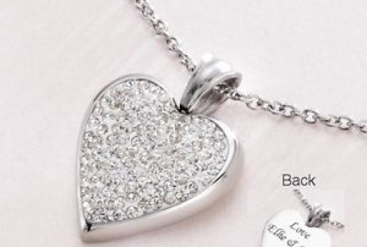 Awesome mum jewellery options for all