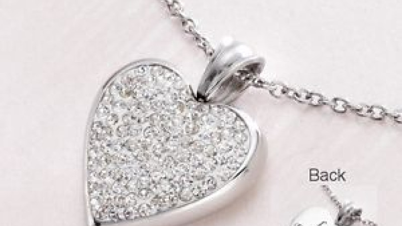 Awesome mum jewellery options for all