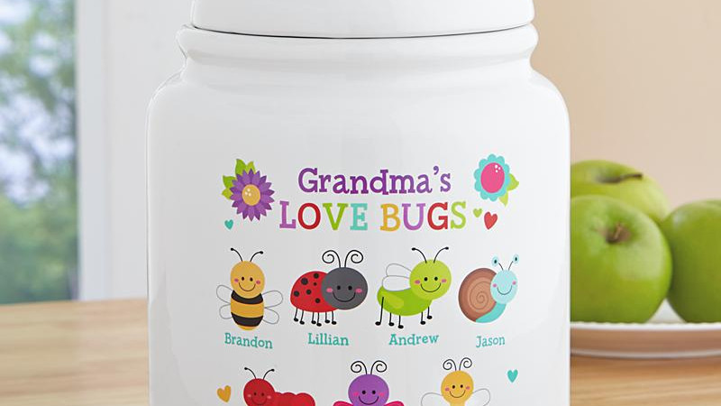 Popular and cute personalised 1st birthday gifts for your baby