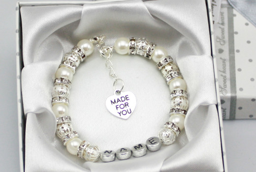 Brilliant ideas for designing personalised baby bangle and accessories