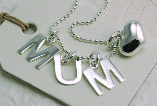 Are you looking for a best place to buy personalised mum necklace and jewellery?