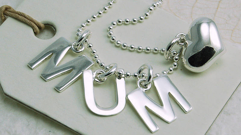 Are you looking for a best place to buy personalised mum necklace and jewellery?