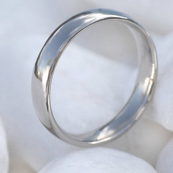 18ct Gold Wedding Ring, 4mm Comfort Fit 18ct Gold Wedding Ring, 4mm Comfort Fit