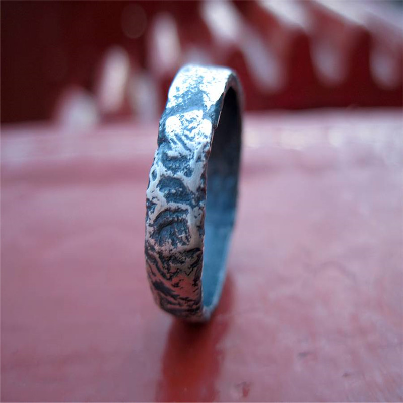 Rocky Outcrop Slim Ring product image