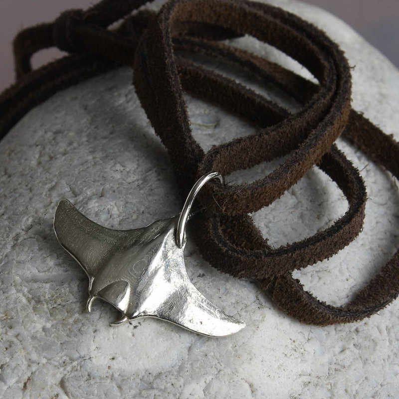 Manta Ray Necklace Manta Ray Necklace product image